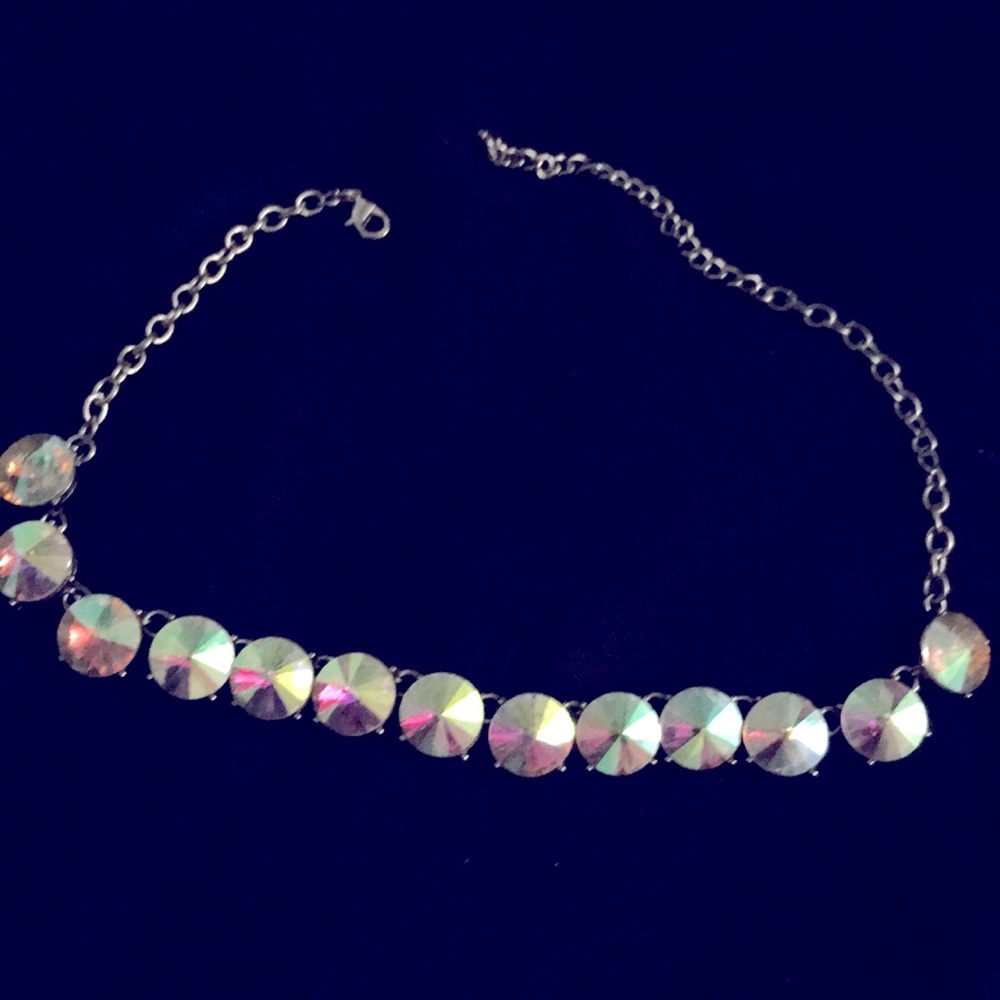 Cos necklace